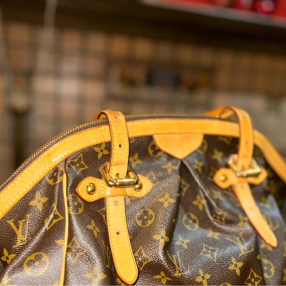 Authentic Louis Vuitton Monogram Canvas Tivoli Satchel - Picture 6 of 13
